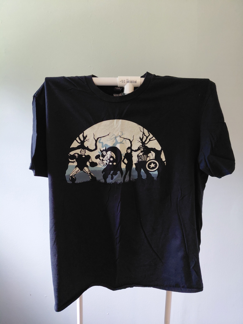 Marvel Black Short Sleeve T‑Shirt with Silhouette Hero Graphic